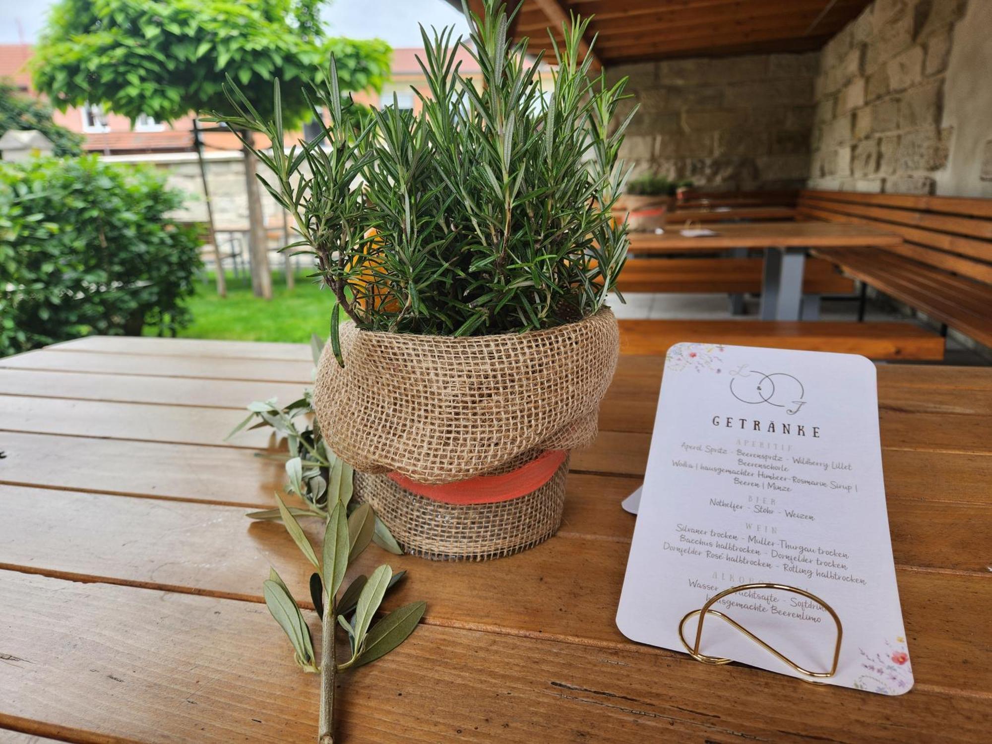 Familienfreundlich Im Naturpark Hassberge Mit Gehobener Gastronomie Kirchlauter エクステリア 写真